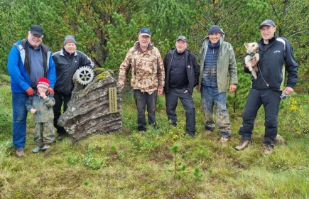 Frá gróðursetningu trjáplanta 2023. Zophanías, Trausti, Helgi Þórisson, Guðmundur Helgi, Ingvar og Pálmi.